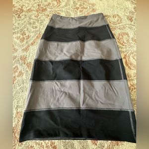 Lululemon pencil skirt size 6